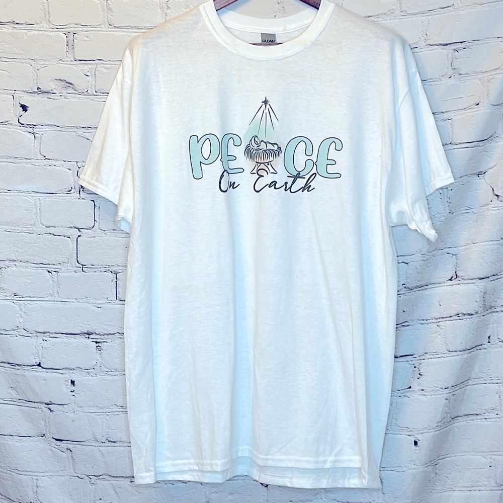 Gildan Christmas Peace On Earth Manger Short Sleeve T-Shirt Size X-Large